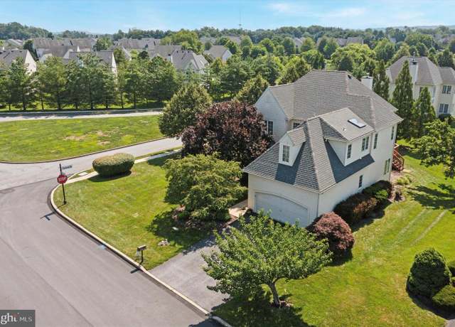 Property at 1 Hayworth Cir, Exton, PA 19341, 3 beds, 2.5 baths