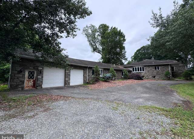 Property at 1000 Valleybrook #400, Garnet Valley, PA 19060, 4 beds, 4 baths