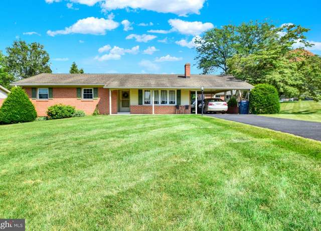 Property at 2916 Adams Dr, Chambersburg, PA 17201, 3 beds, 1.5 baths