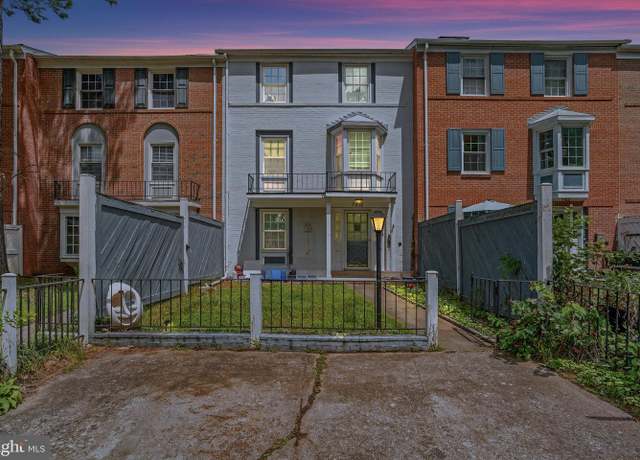 Property at 7916 Central Park Cir, Alexandria, VA 22309, 4 beds, 2.5 baths