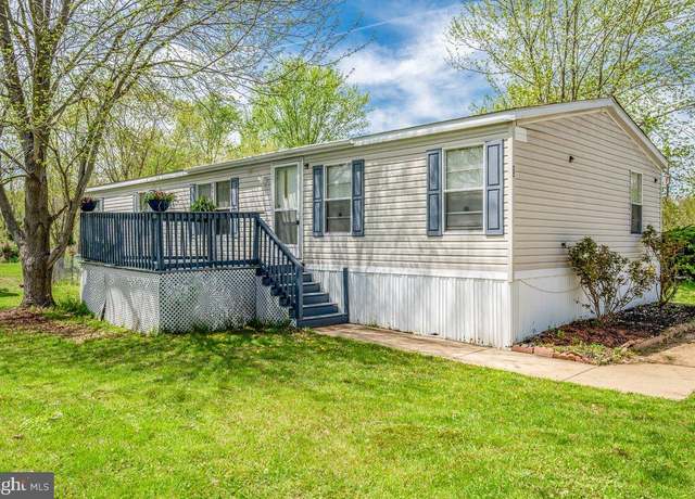 Property at 35 N Dragon Dr, Bear, DE 19701, 4 beds, 2 baths