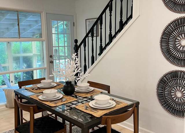 Property at 1622 Farragut Ave, Rockville, MD 20851, 3 beds, 2.5 baths
