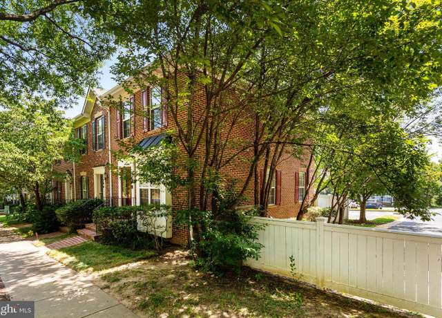 Property at 208 Ridgemont Ave, Rockville, MD 20850, 3 beds, 2.5 baths