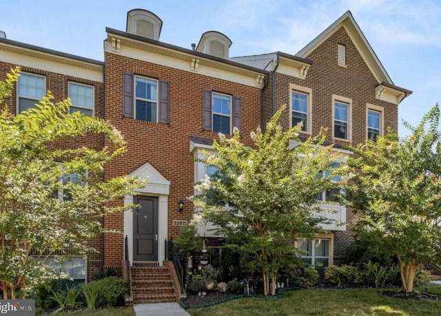 Property at 22816 Broadway Ave, Clarksburg, MD 20871, 4 beds, 3.5 baths