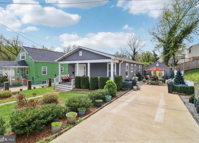 Property at 4305 Byers St, Capitol Heights, MD 20743, 3 beds, 2.5 baths