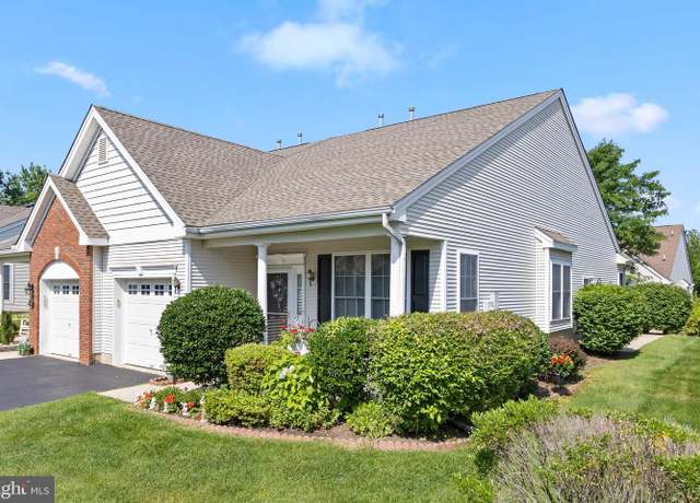 Property at 161 Meadowlark Dr, Hamilton, NJ 08690, 2 beds, 2 baths
