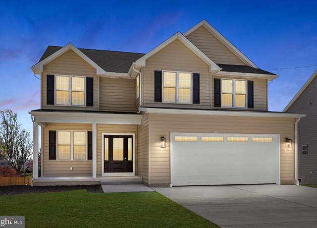 Property at 139 Valley Rd, Southampton, PA 18966, 4 beds, 2 baths