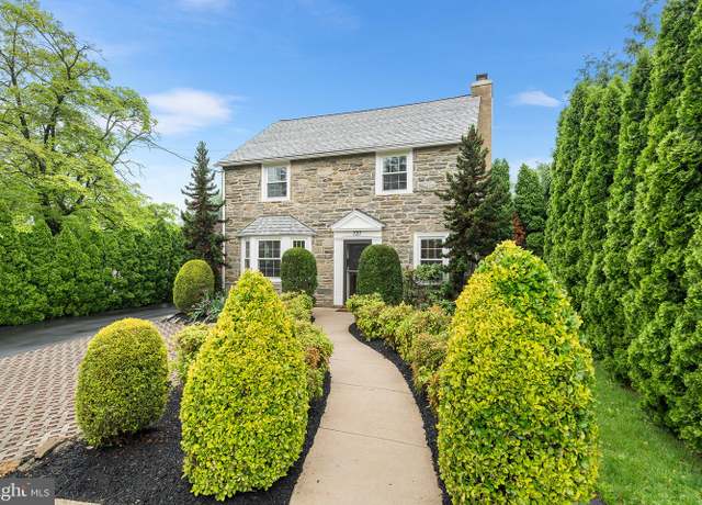 Property at 727 E Manoa Rd, Havertown, PA 19083, 4 beds, 3.5 baths