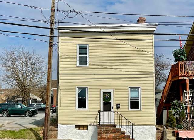 Property at 1017 W High St, Pottstown, PA 19464, 3 beds, 1.5 baths