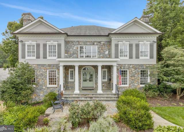 Property at 2501 N Lincoln St, Arlington, VA 22207, 5 beds, 5.5 baths