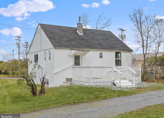 Property at 792 Fox Dr, Winchester, VA 22602, 2 beds, 1 bath