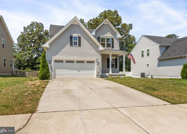 Property at 126 Brooke Village Dr, Fredericksburg, VA 22405, 4 beds, 2.5 baths