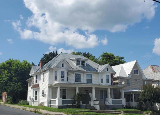 Property at 449 / 451 Faulkner Ave, Martinsburg, WV 25401, 6 beds