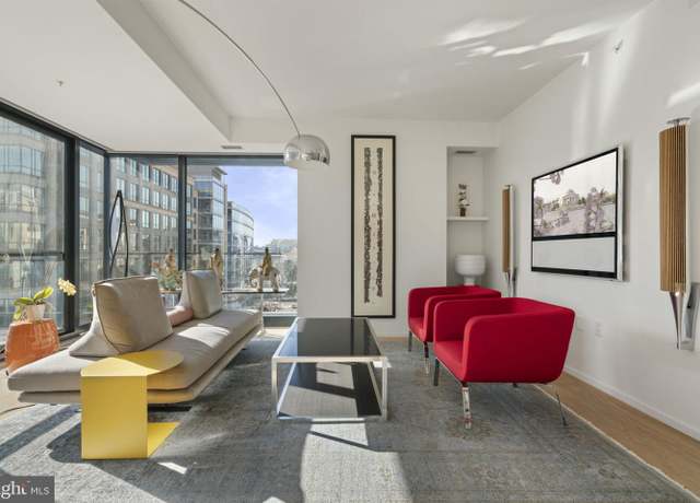 Property at 925 H St NW #710, Washington, DC 20001, 2 beds, 2 baths