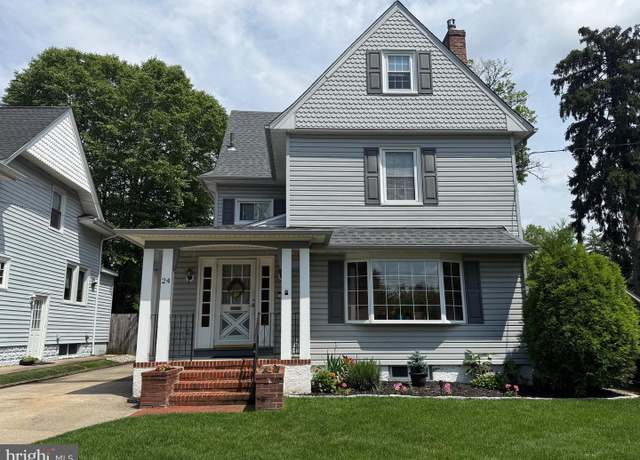 Property at 24 S Girard St, Woodbury, NJ 08096, 6 beds, 2.5 baths