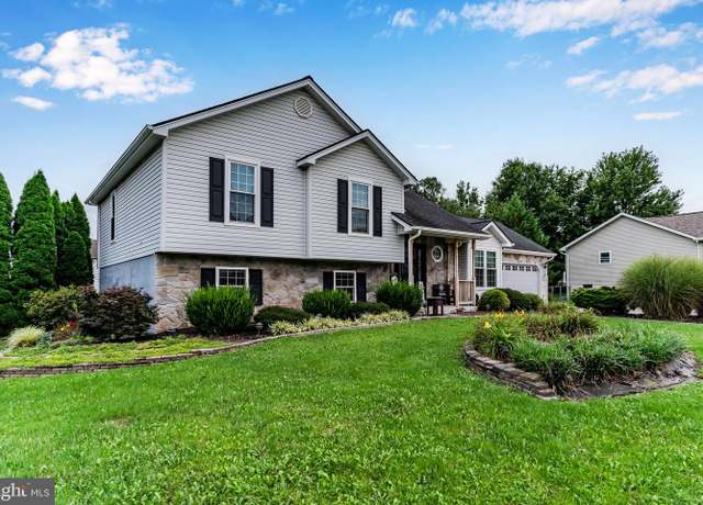 Property at 118 Lodge Ln, East Berlin, PA 17316, 3 beds, 2.5 baths