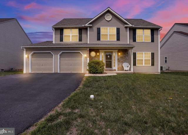 Property at 1022 Rosebud St, Reading, PA 19605, 4 beds, 2.5 baths
