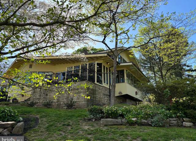 Property at 2984 N Sugan Rd, New Hope, PA 18938, 2 beds, 2 baths
