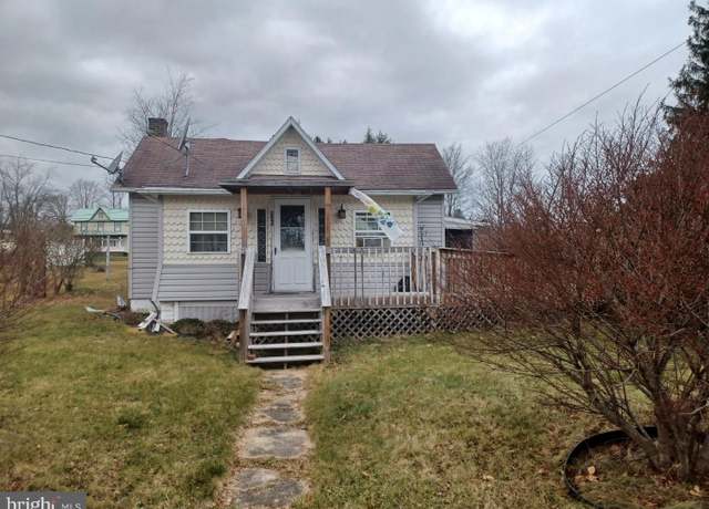 Property at 235 Glastonbury St, Hawk Run, PA 16840, 2 beds, 1 bath
