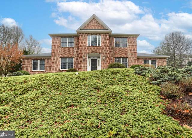 Property at 1068 Derry Woods Dr, Hummelstown, PA 17036, 6 beds, 5 baths