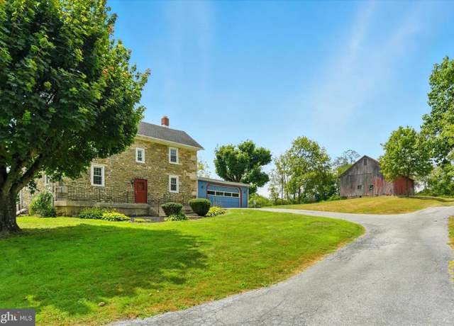 Property at 450 Piketown Rd, Harrisburg, PA 17112, 3 beds, 1 bath