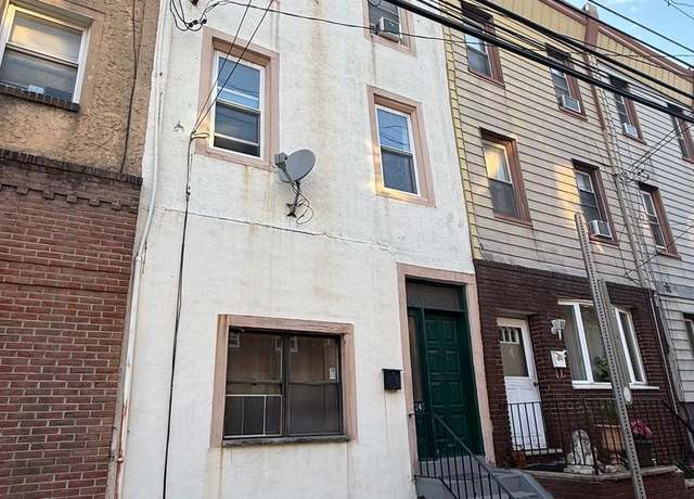 Property at 2246 S 15th St, Philadelphia, PA 19145, 3 beds