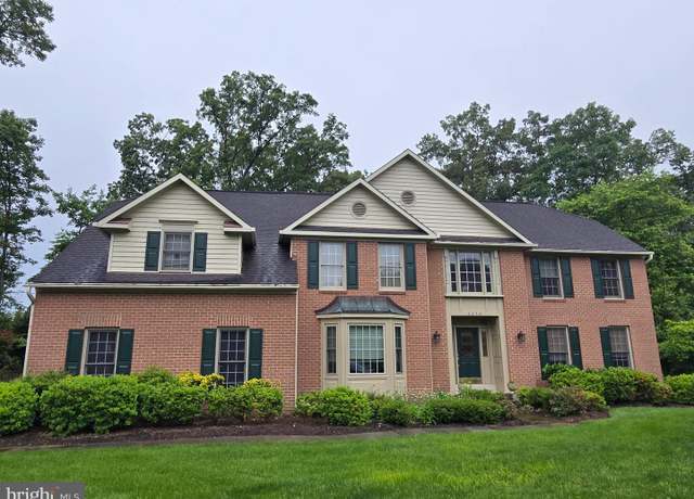 Property at 3270 Willow Glen Dr, Herndon, VA 20171, 6 beds, 4.5 baths