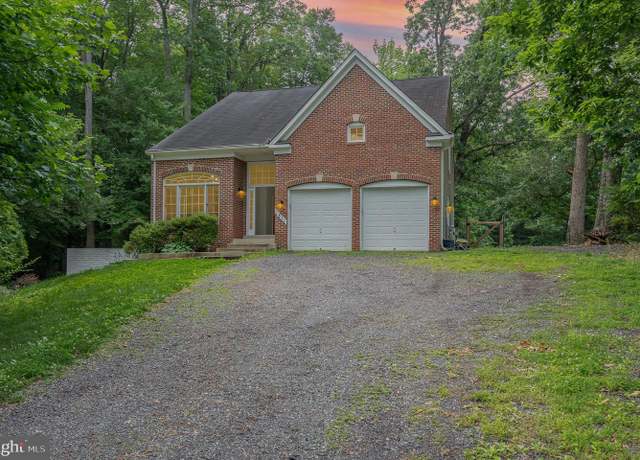 Property at 1811 Cherry Hill Rd, Dumfries, VA 22026, 3 beds, 2.5 baths