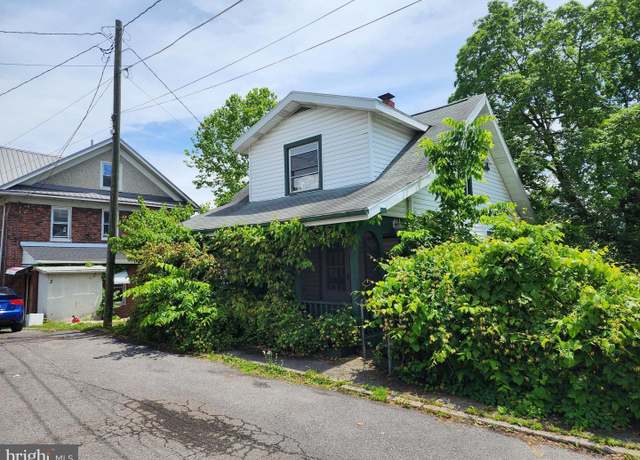Property at 30 Clubhouse Ln, Ridgeley, WV 26753, 2 beds, 1 bath