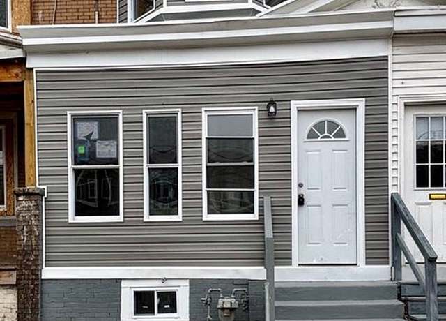 Property at 2217 N Pine St, Wilmington, DE 19802, 3 beds, 1.5 baths