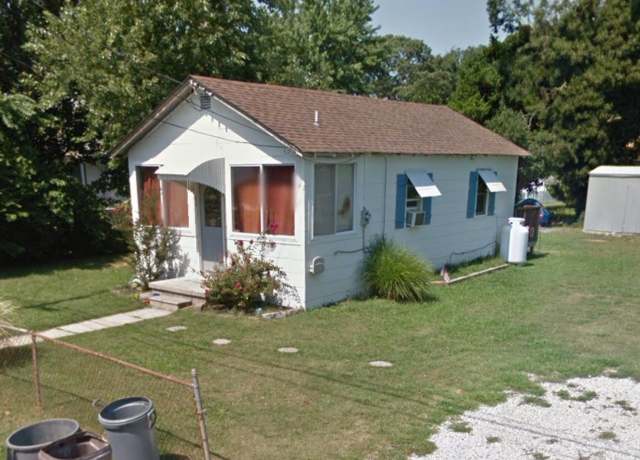 Property at 211 W Atlantic Ave, Villas, NJ 08251, 2 beds, 1 bath
