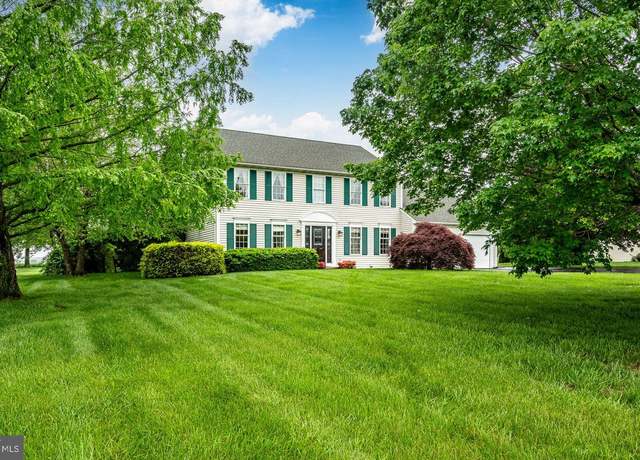 Property at 41 Diane Dr, Honey Brook, PA 19344, 4 beds, 2.5 baths