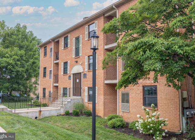Property at 3303 Valley Dr, West Chester, PA 19382, 2 beds, 1 bath