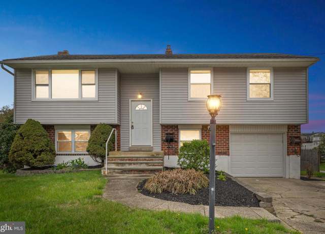 Property at 2205 Weir Rd, Aston, PA 19014, 3 beds, 1.5 baths