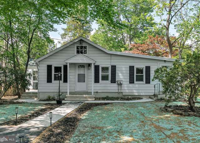 Property at 20 State Rd, Media, PA 19063, 3 beds, 2 baths