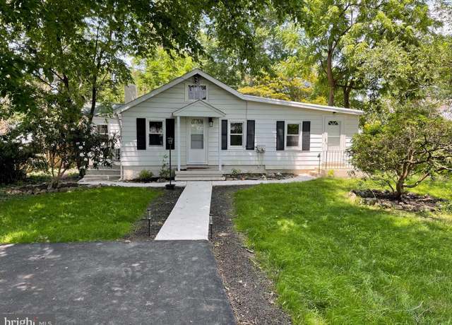 Property at 20 State Rd, Media, PA 19063, 3 beds, 2 baths