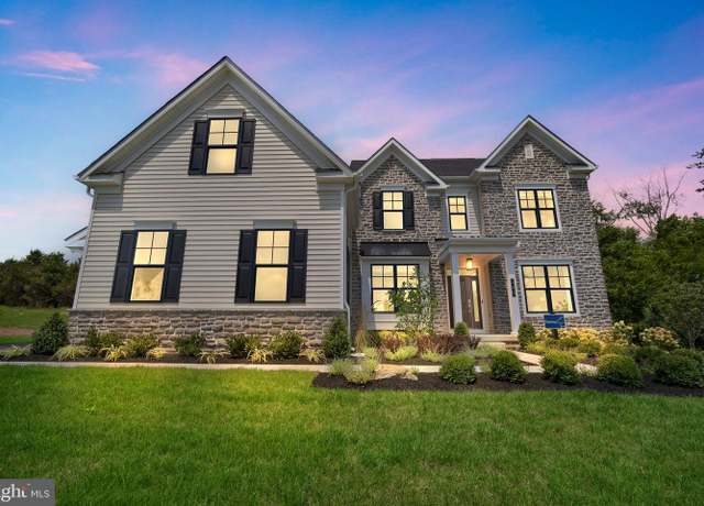 Property at 5125 Maple Ridge Way, Emmaus, PA 18049, 4 beds, 3.5 baths