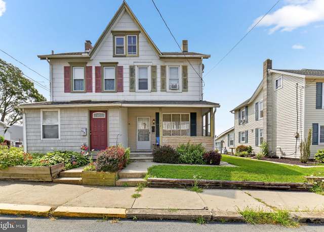 Property at 522 E 4th St, Northampton, PA 18067, 3 beds, 1.5 baths