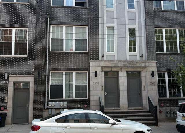 Property at 1309 N 6th St Unit 2R, Philadelphia, PA 19122, 1 bed, 1 bath
