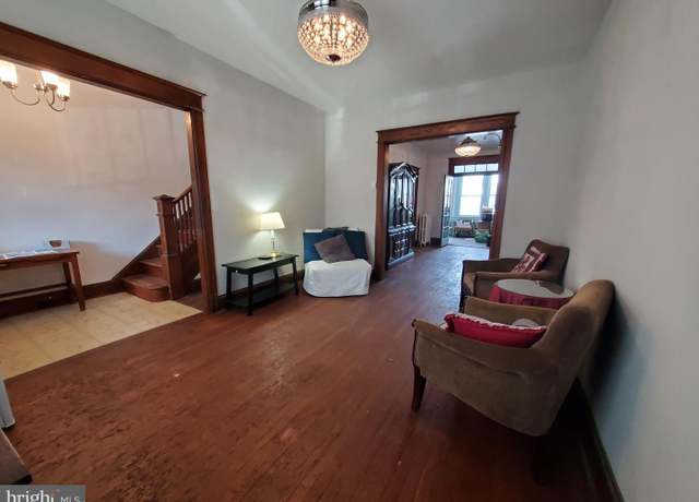 Property at 1318 F St NE, Washington, DC 20002, 2 beds, 2.5 baths