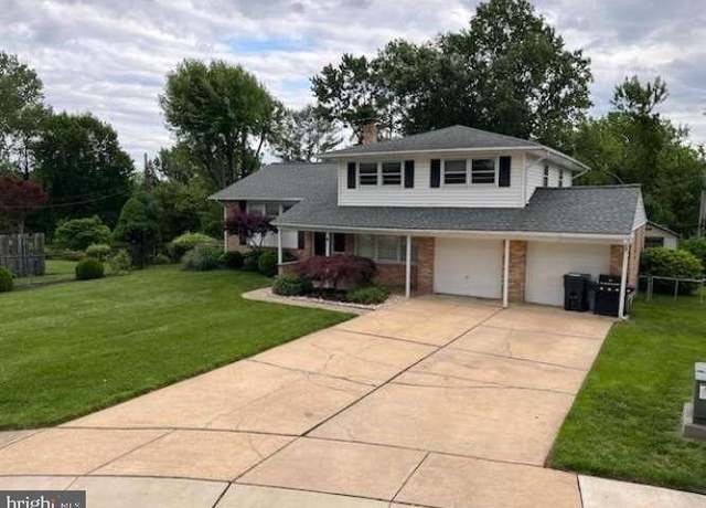 Property at 17 Mcmechem Ct, Newark, DE 19711, 4 beds, 2 baths