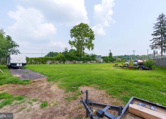 Property at 3027 Ogletown Rd, Newark, DE 19713