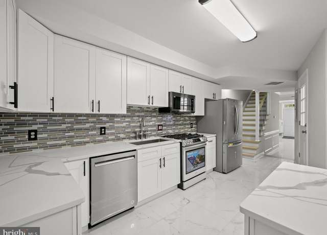 Property at 1015 S Kenwood Ave, Baltimore, MD 21224, 3 beds, 3.5 baths