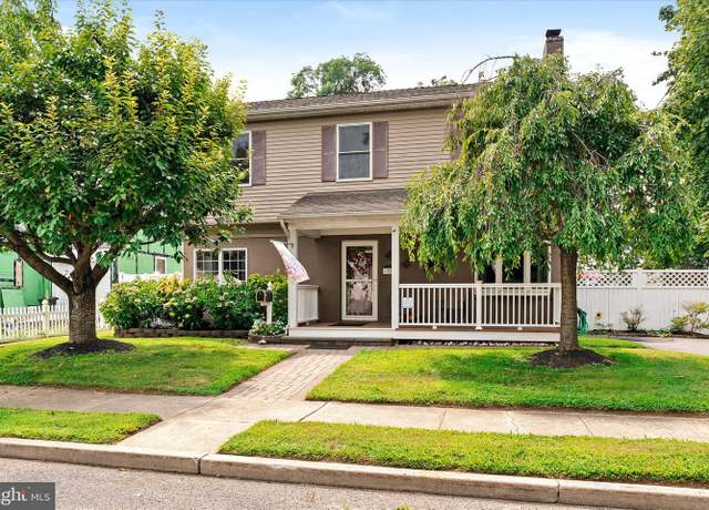 Property at 27 Westcott Ave, Hamilton, NJ 08610, 4 beds, 2 baths