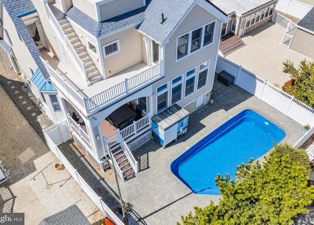 Property at 7 W Selfridge, Long Beach Township, NJ 08008, 4 beds, 2.5 baths