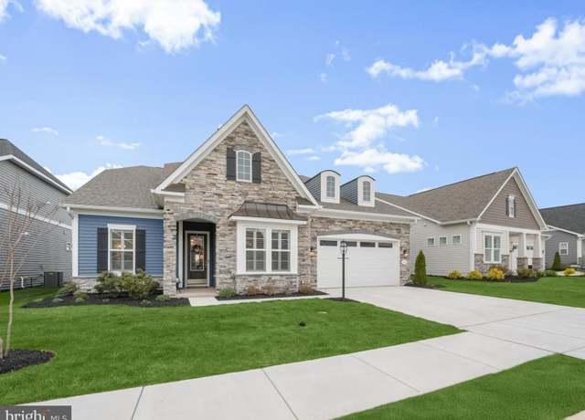 Property at 41 Coneflower Dr, Gettysburg, PA 17325, 4 beds, 3.5 baths