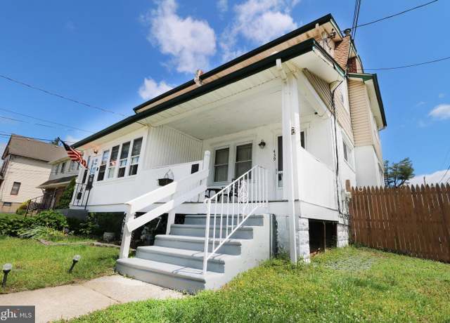 Property at 439 Charmont Ave, Folcroft, PA 19032, 3 beds, 1.5 baths