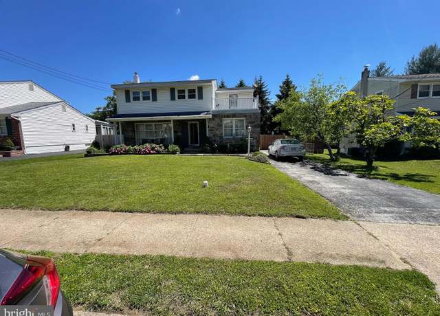 Property at 333 Sussex Blvd, Broomall, PA 19008, 4 beds, 2.5 baths