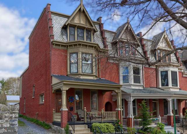Property at 841 W Walnut St, Lancaster, PA 17603, 3 beds, 2 baths