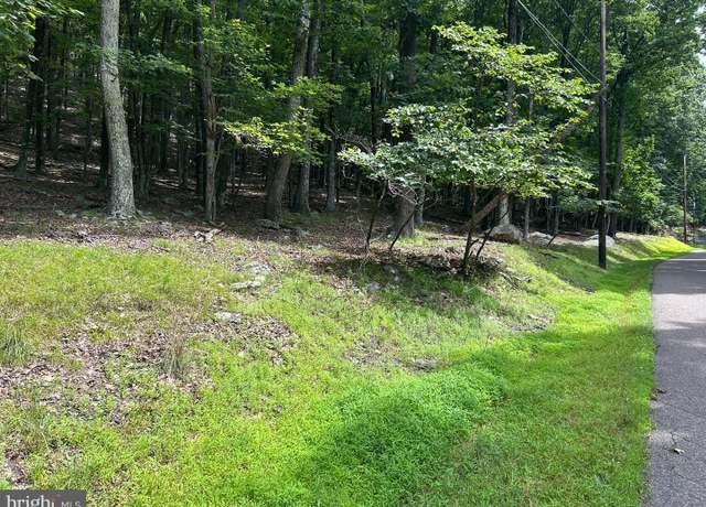 Property at N Iroquois Cir, Hazleton, PA 18201